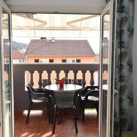 Guesthouse Zagora Pula Exteriör bild